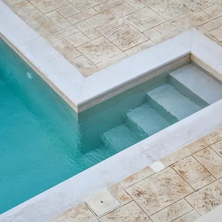 Paul's Villa *